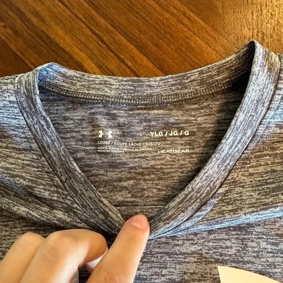 Boys size large Under Armour athletic shirt 3 Pack - Picture 9 of 9